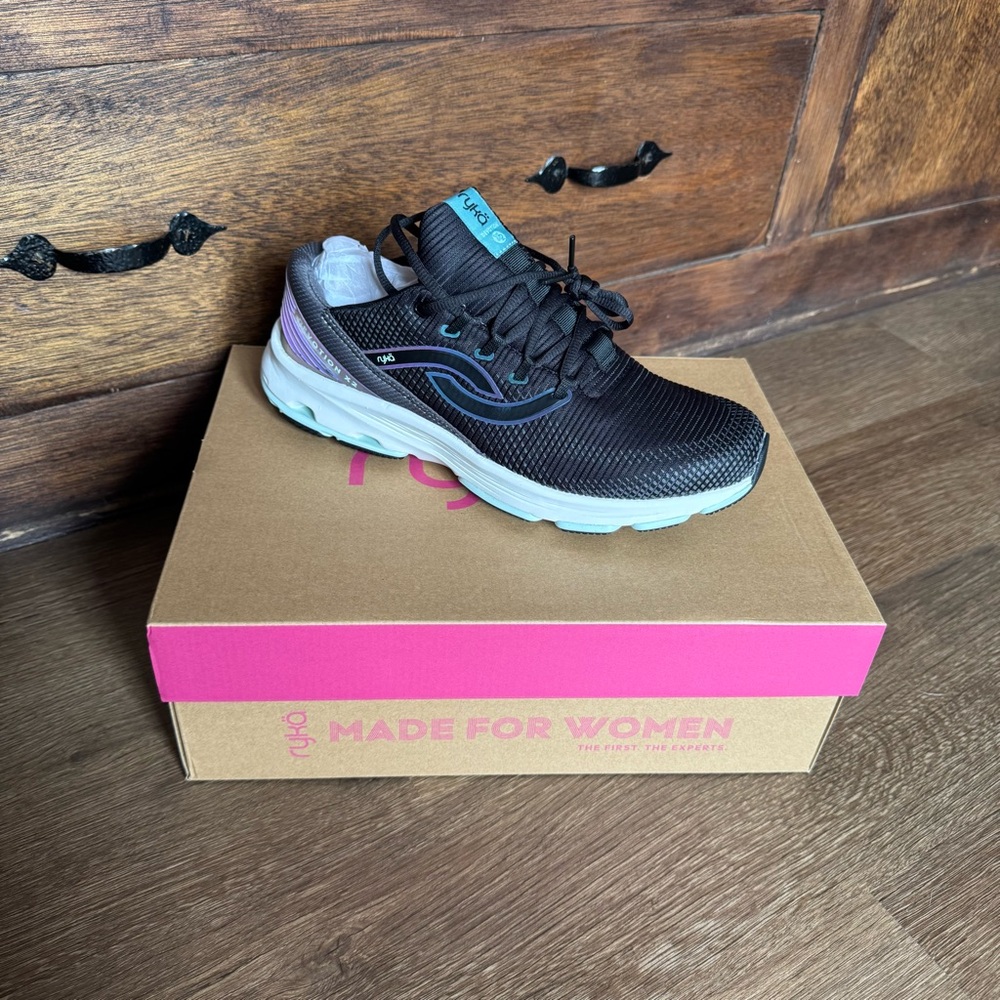 RYKA DEVOTION X 2 Black Walking Shoes 9.5W